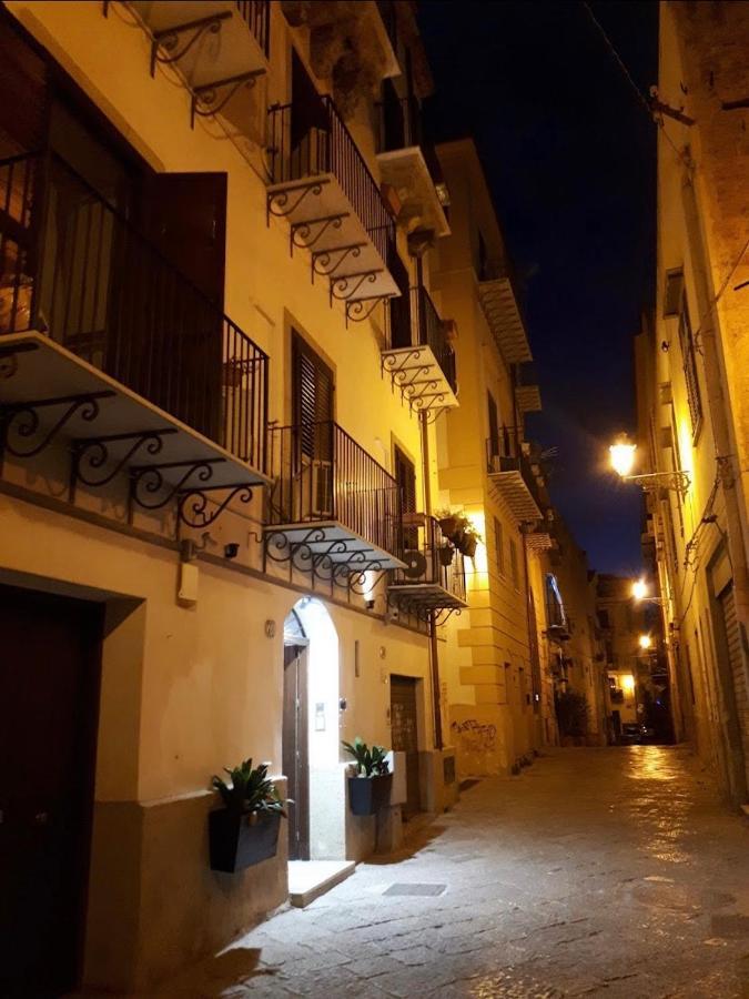 La Loggia Dei Re Apartment Palermo Bagian luar foto