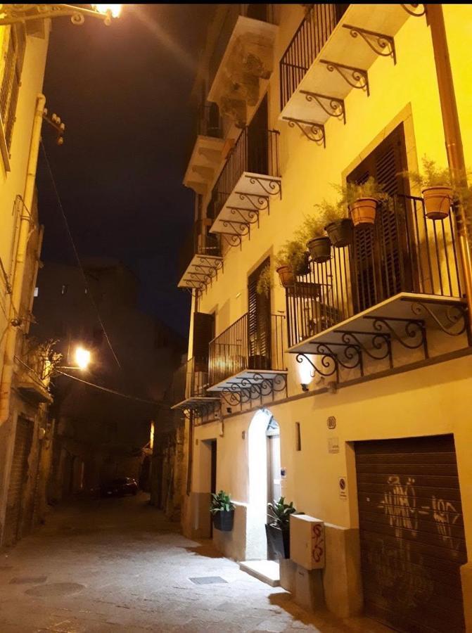 La Loggia Dei Re Apartment Palermo Bagian luar foto